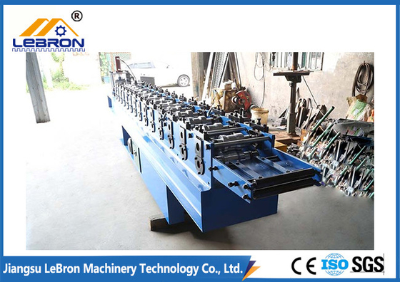 Mesin Roll Forming Pintu Rana Otomatis Penuh Mudah Dioperasikan 5.5KW