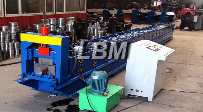 PLC Otomatis Dibuat Di Cina Logam Talang Mesin Roll Forming 2018 Jenis baru CNC Kontrol Roll Forming Machine